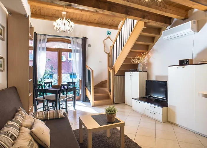 Duplex At The Entrance To 2 Bathroom And Terrace *