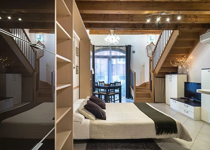 Duplex At The Entrance To 2 Bathroom And Terrace Διαμέρισμα Βενετία